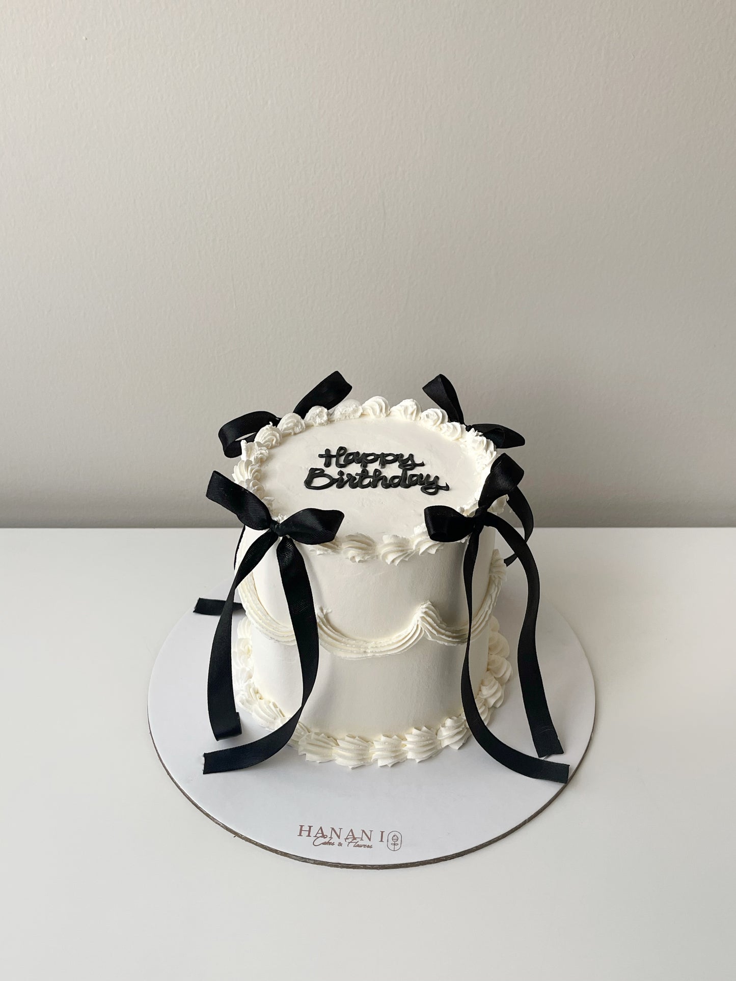 Coquette bow cake🎀