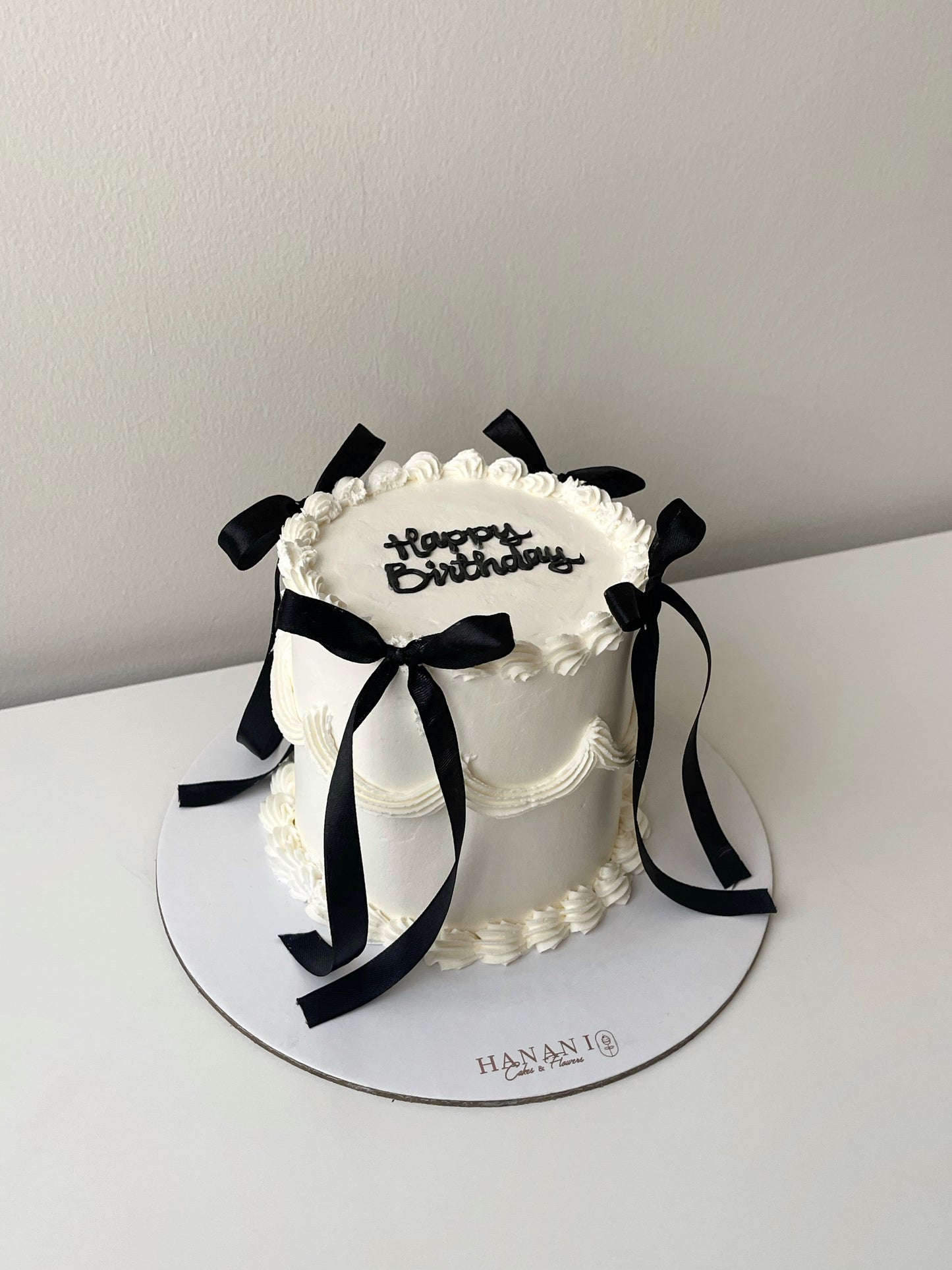 Coquette bow cake🎀