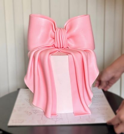 Bow cake