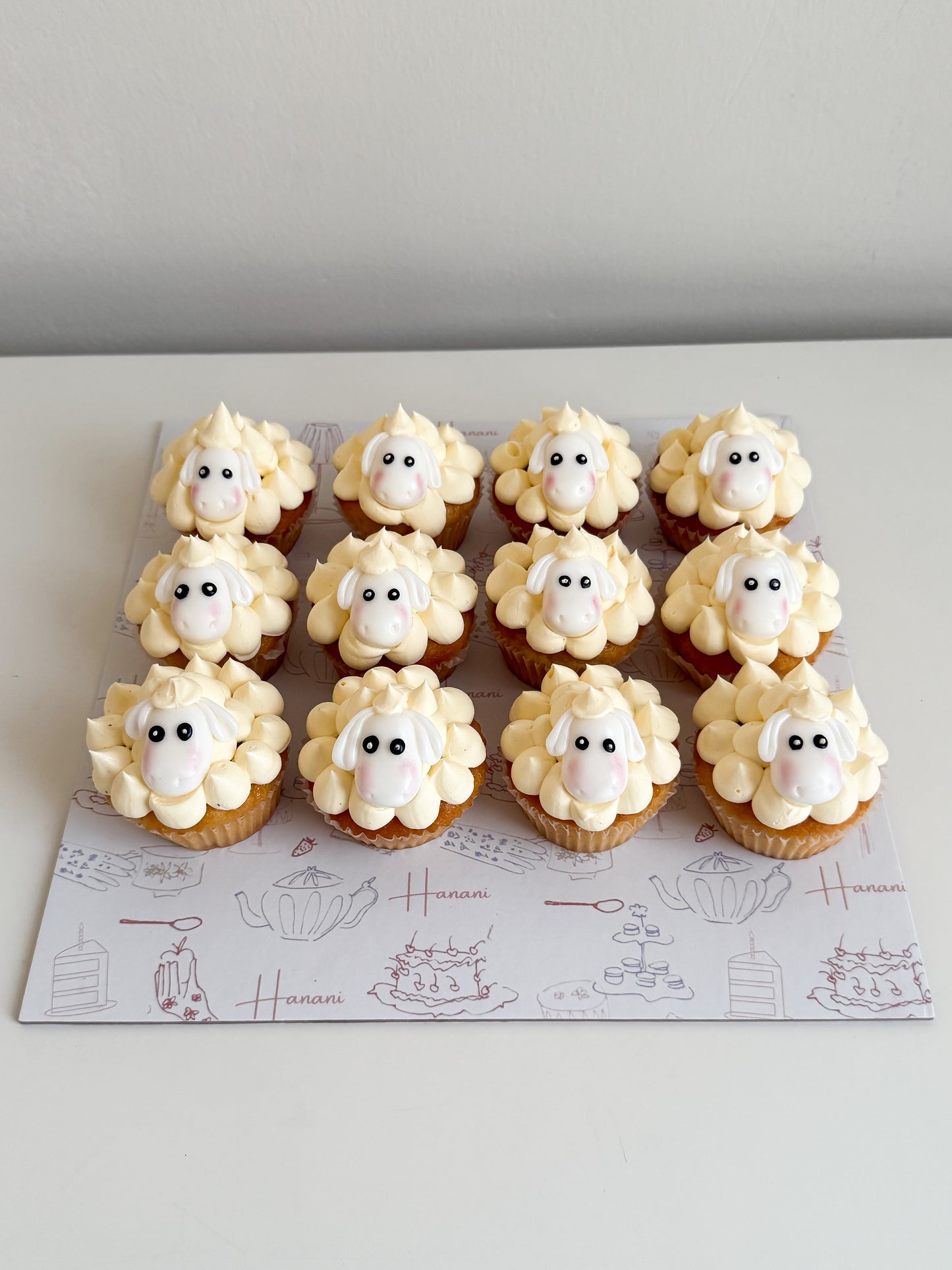 Sheep cupcake