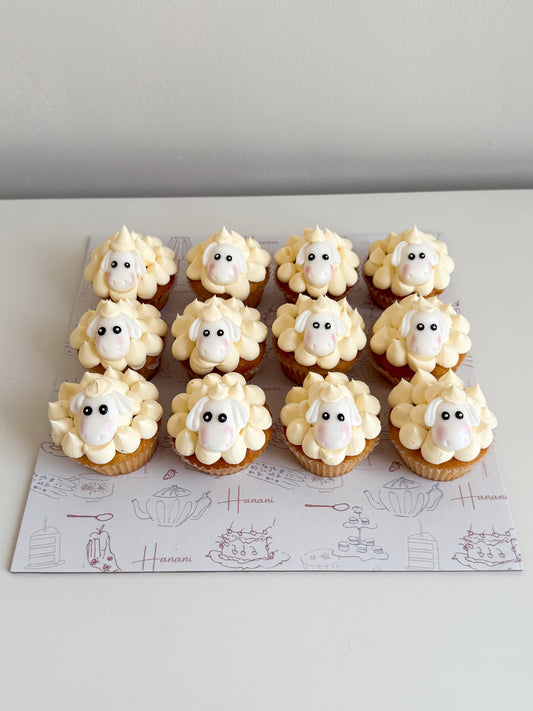 Sheep cupcake